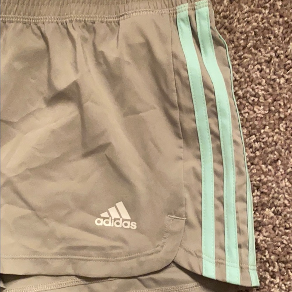 Adidas running shorts - Picture 2 of 4